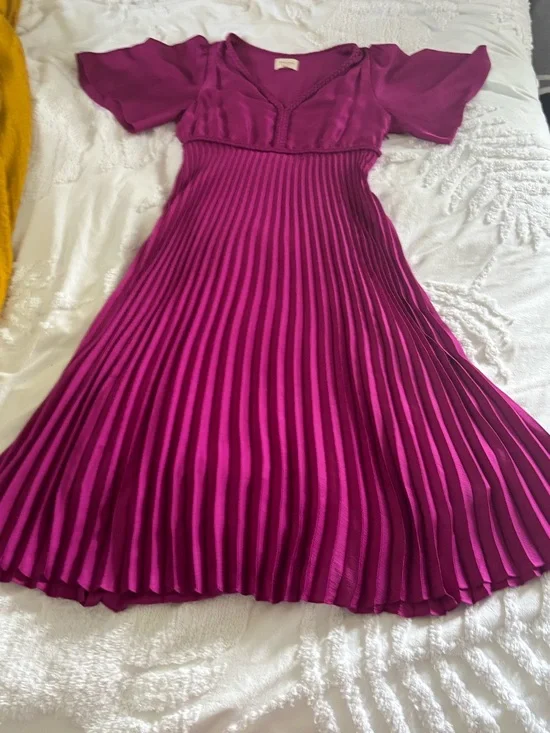Sezane Pleated V-Neck Midi Dress in Magenta - Picture 14 of 16